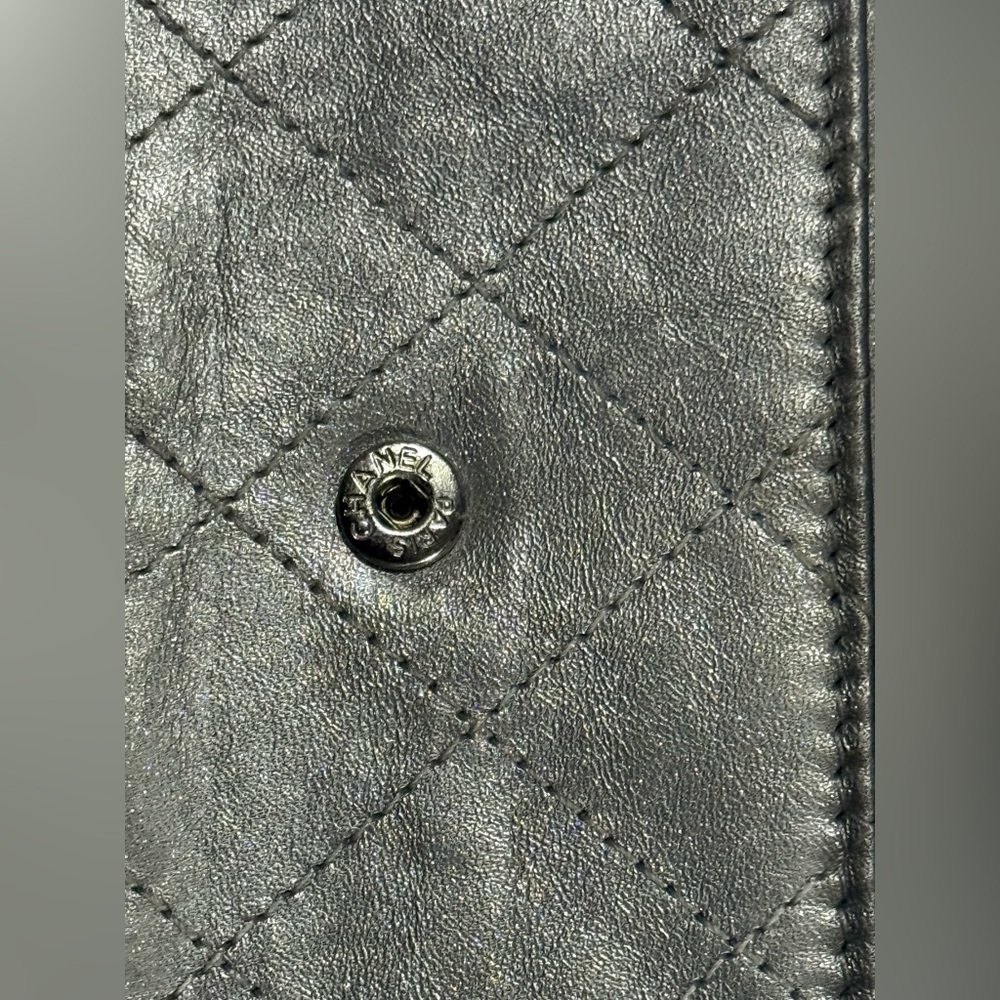 Chanel long wallet from 2011 Palette Collection - Picture 5 of 15